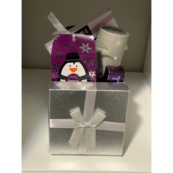 MYSTERY 10 Item Beauty Box NEW - Picture 8 of 9